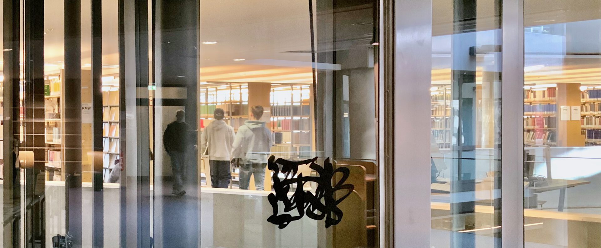 malik-AM_19.04.23_E1_Fahrstuhl_3